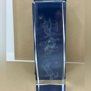 Disney Winnie the Pooh 3D Laser Etched Crystal Glass Prism Cube Paperweight Y5